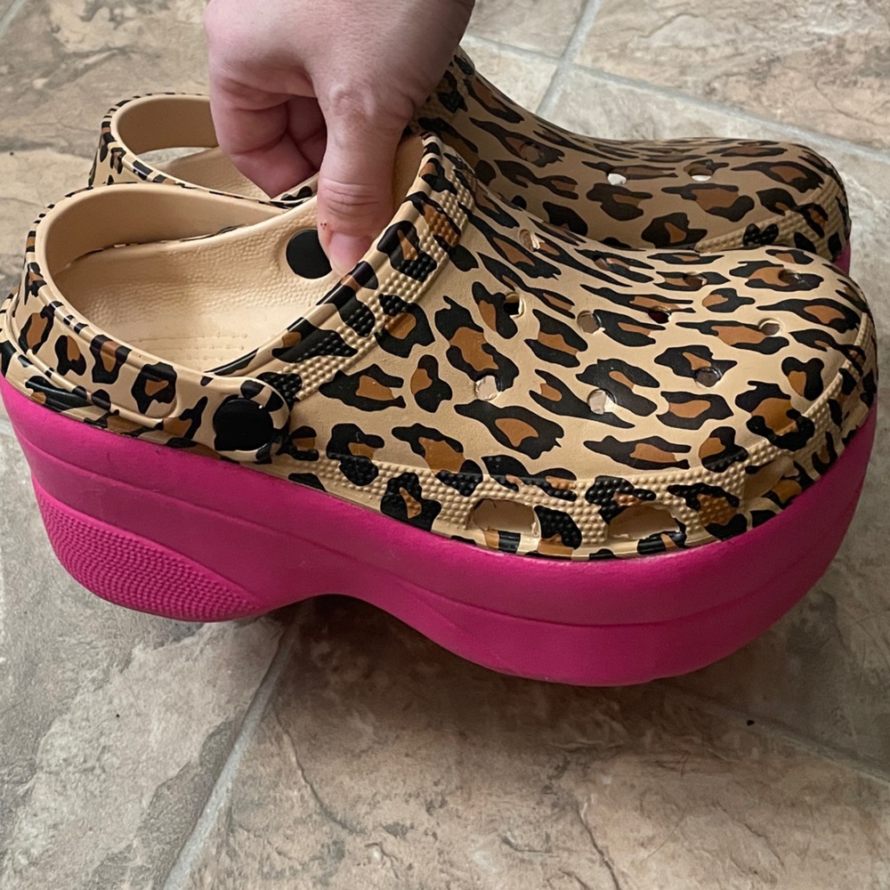Leopard & Hot Pink Platform CrocStyle Shoes with Strap